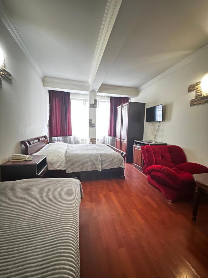 Hotel Ritsa Batumi Kültér fotó